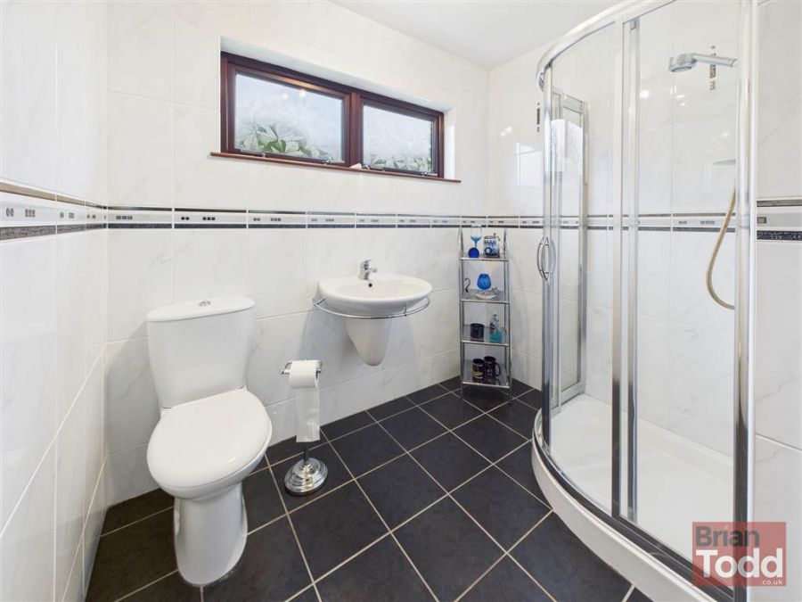 8 Heathdor Drive 8 Heathdor Drive