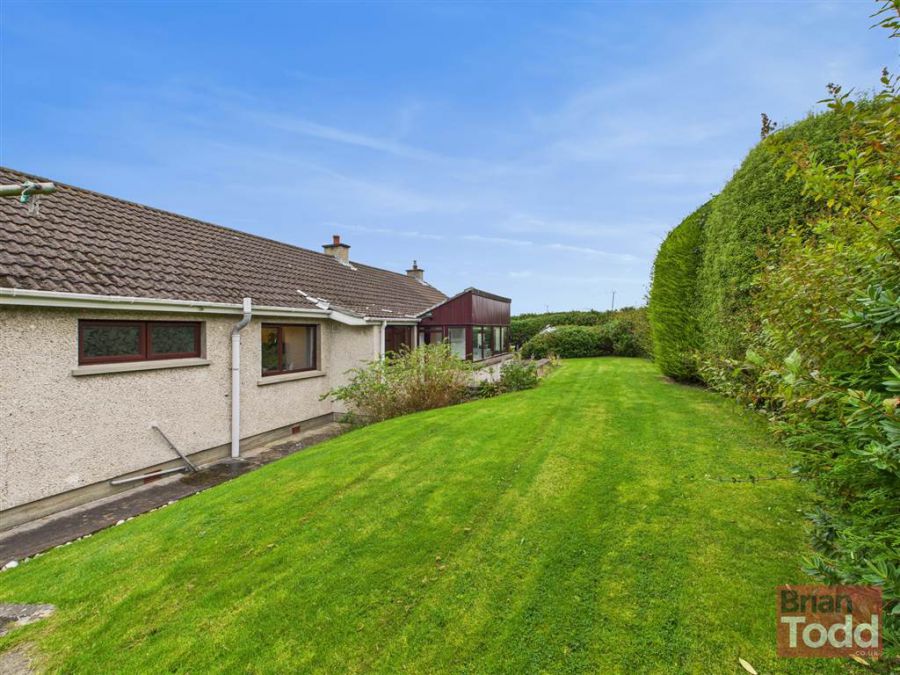 8 Heathdor Drive 8 Heathdor Drive