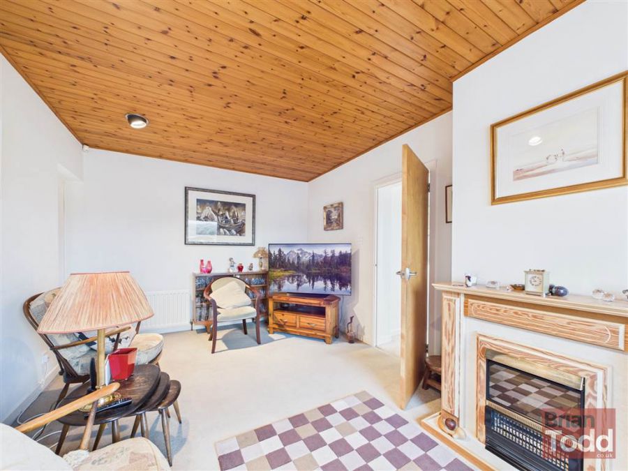 8 Heathdor Drive