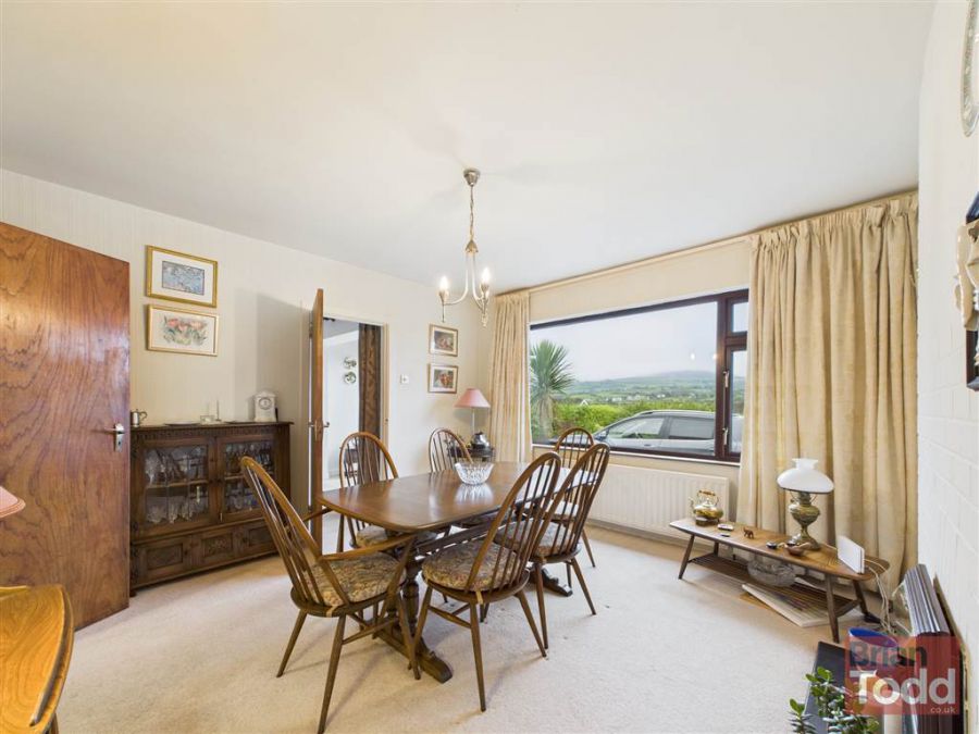 8 Heathdor Drive 8 Heathdor Drive