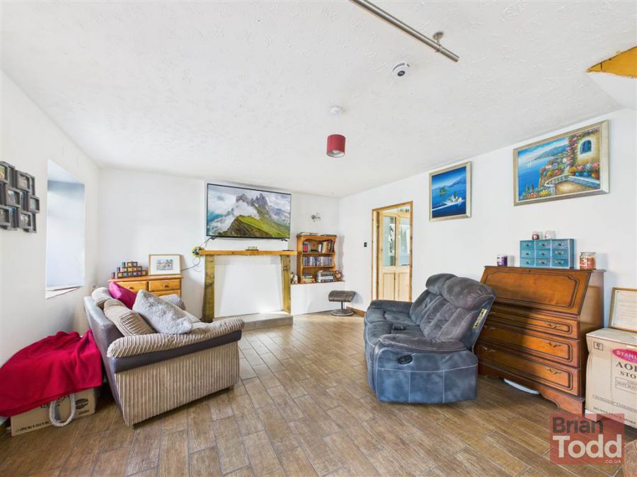 67 Mullaghboy Road
