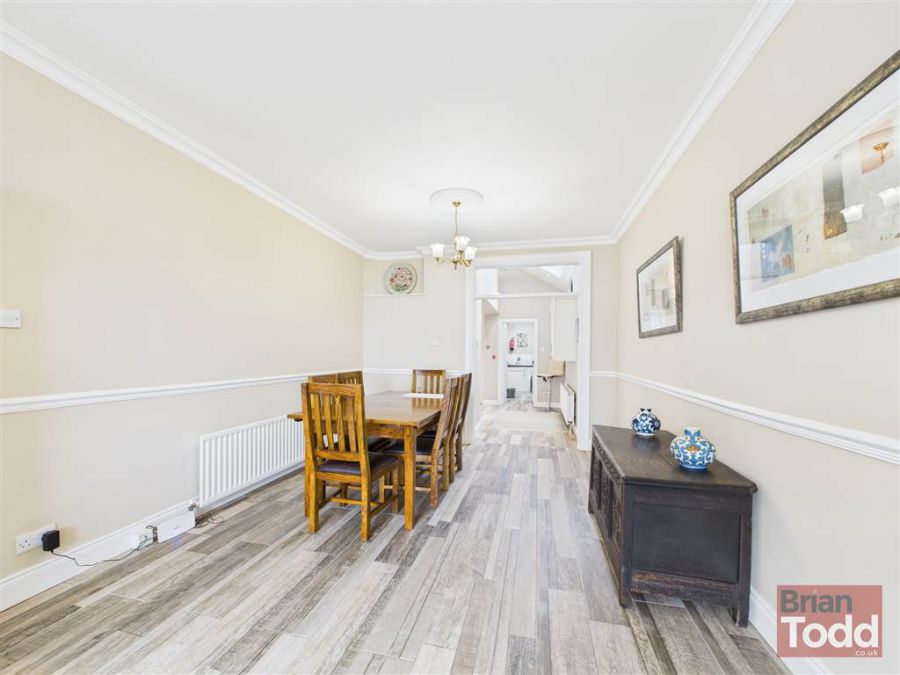 17 Bay Road