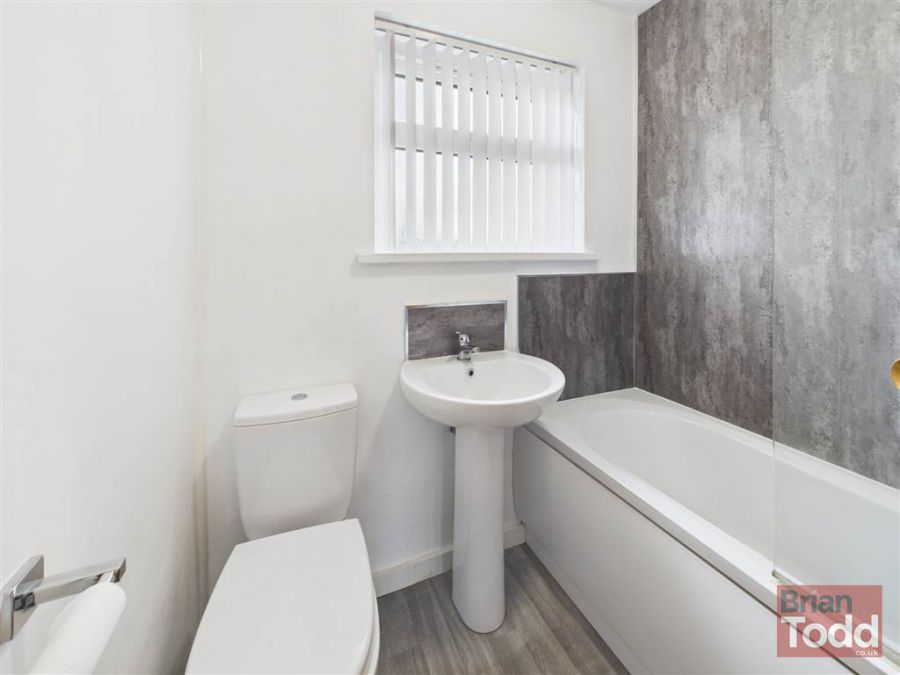 17 Sallagh Park South