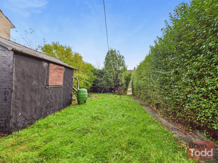 17 Sallagh Park South