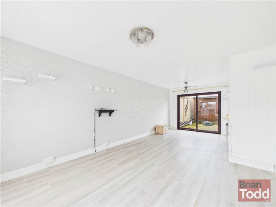 12 Greenland Crescent