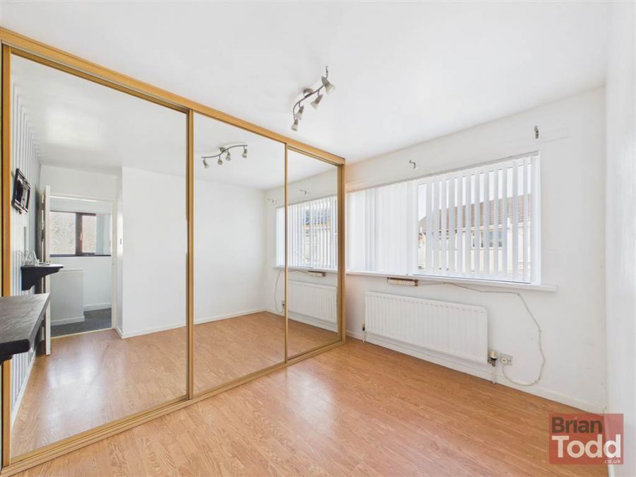 12 Greenland Crescent