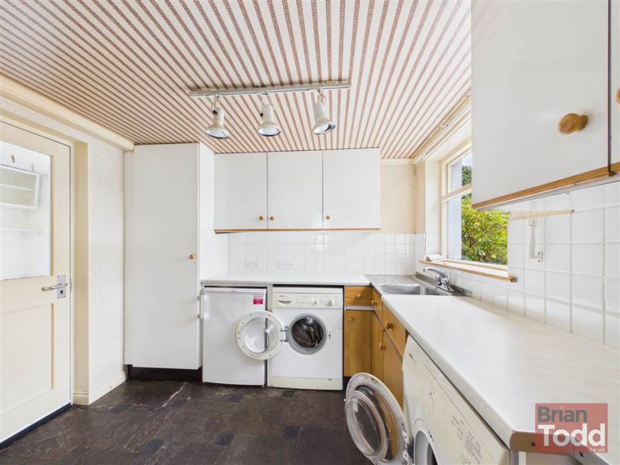 Lauriston, 8 Whin Road