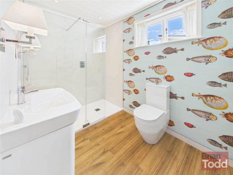 Lauriston, 8 Whin Road