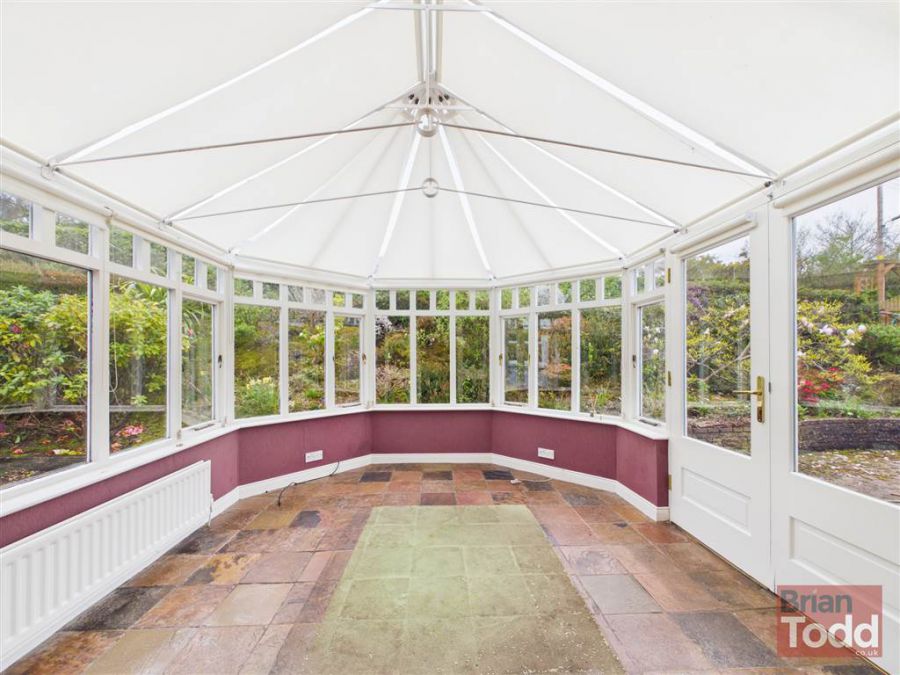 Lauriston, 8 Whin Road