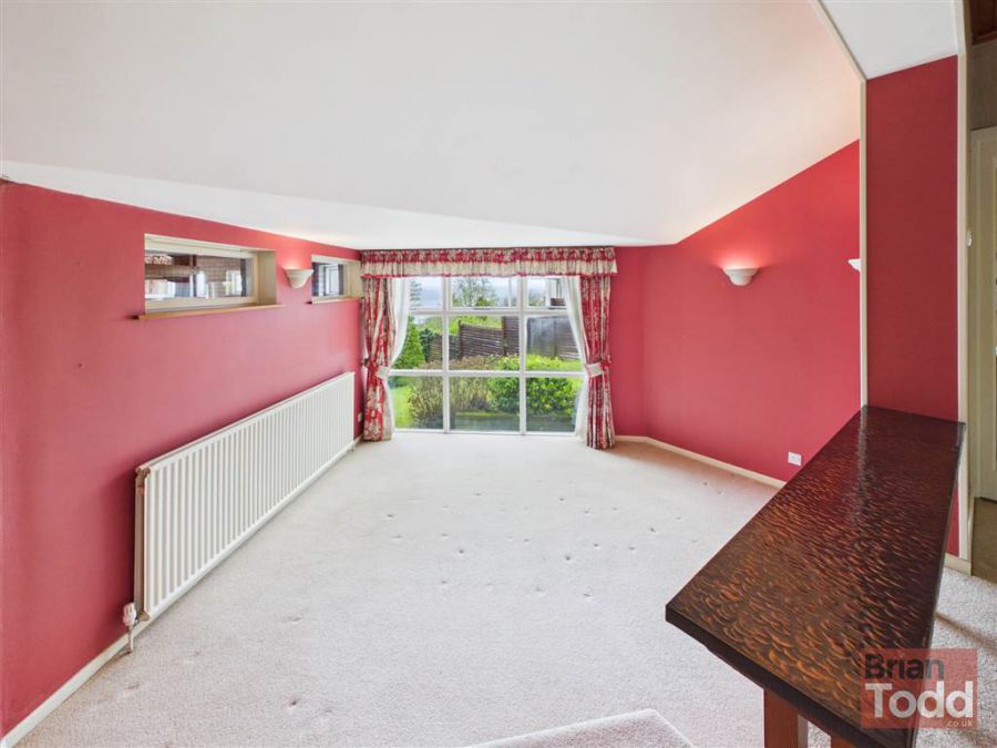 Lauriston, 8 Whin Road