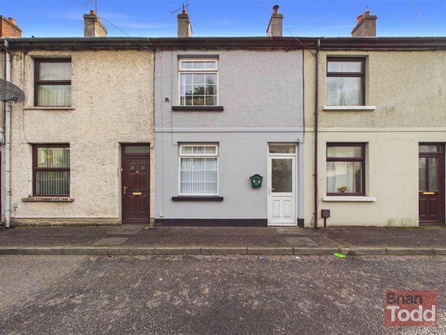 94 Bank Road, Larne, BT40 3AN