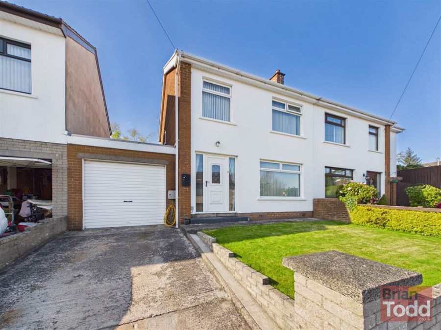 11 Parkmount Gardens