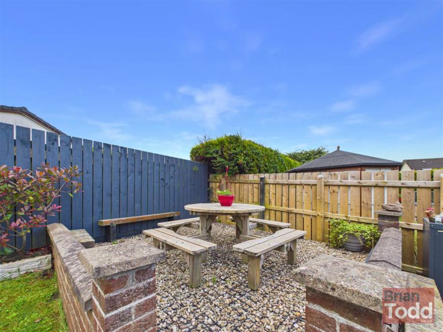 7 Willowvale Close