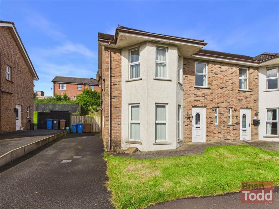 33 Blackthorn Rise, Larne, BT40 2HJ