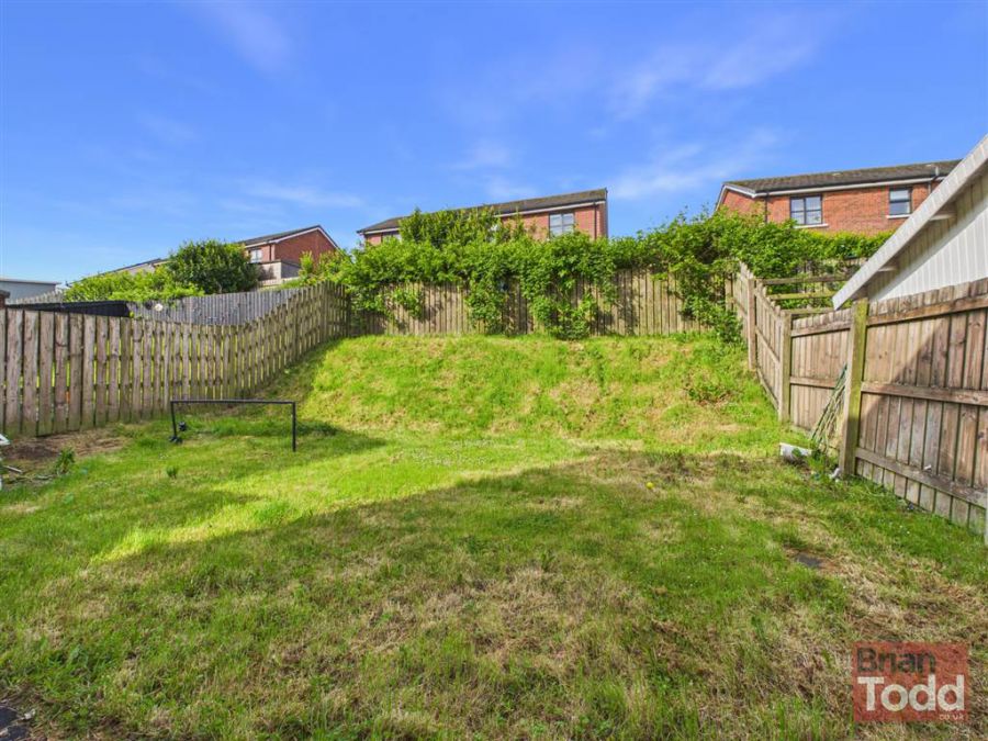 33 Blackthorn Rise