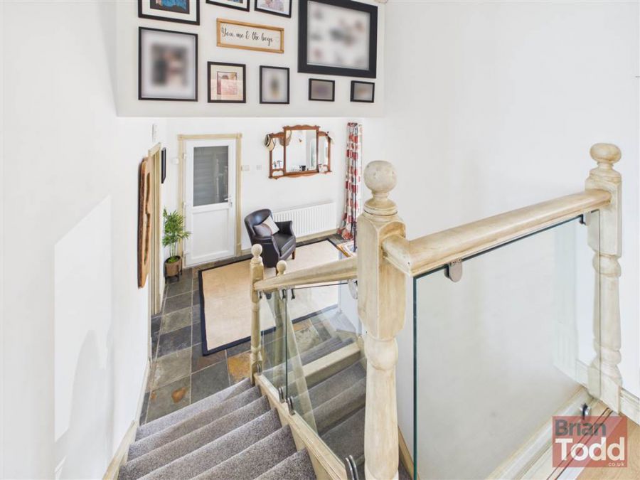 19 Inver Heights