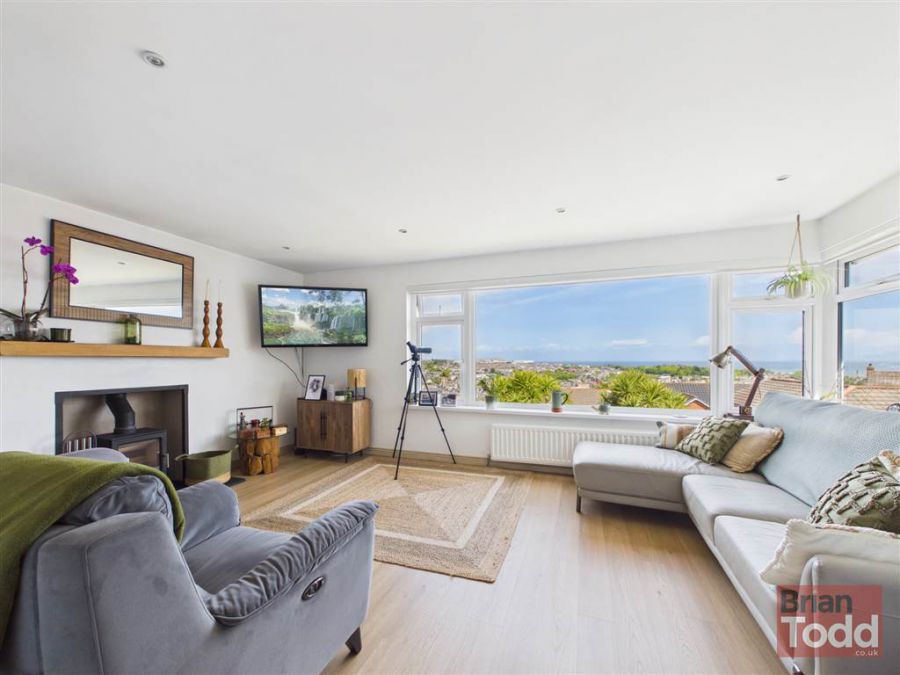 19 Inver Heights