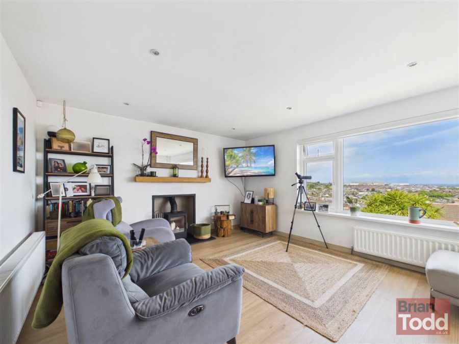 19 Inver Heights