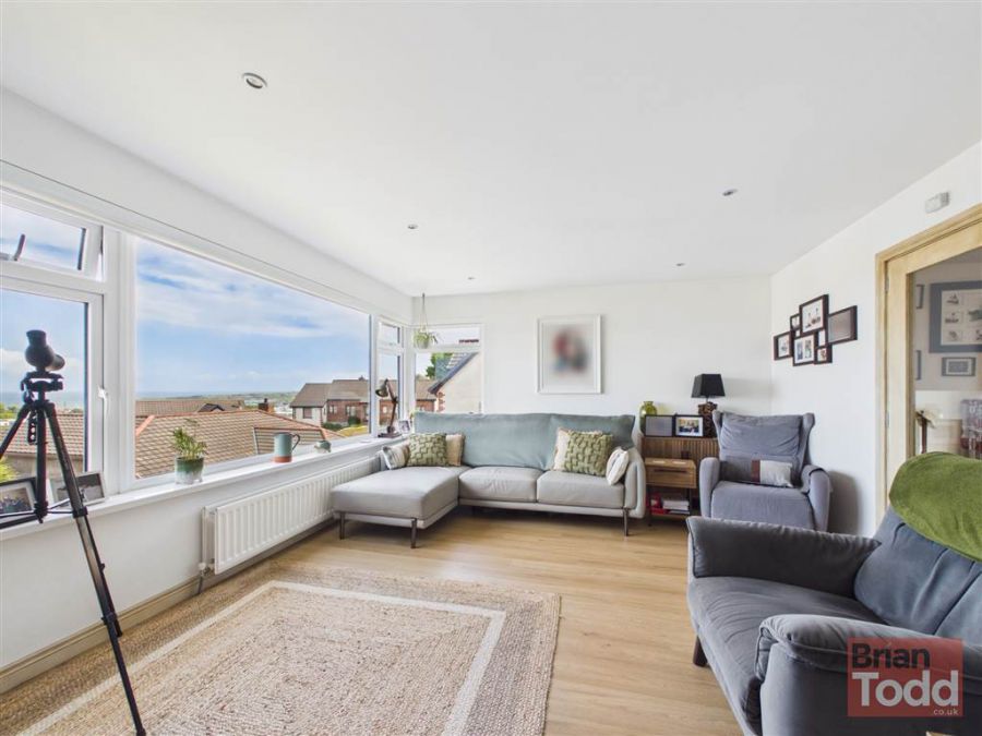 19 Inver Heights