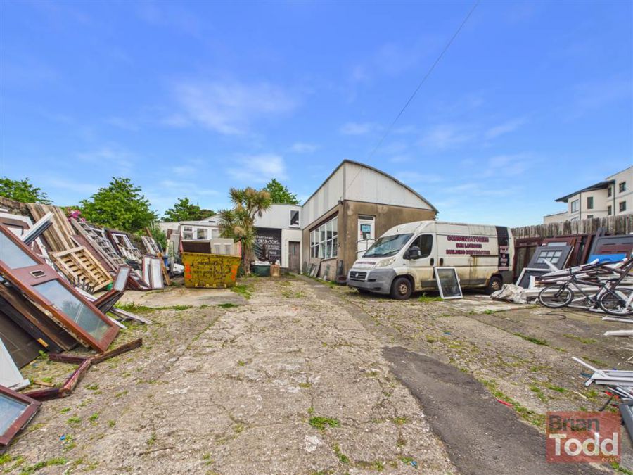132 Main Street, Larne, BT40 1RG