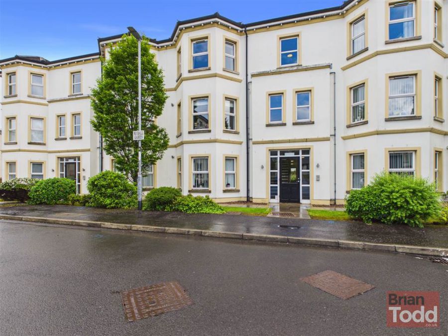 32 Corran Mews