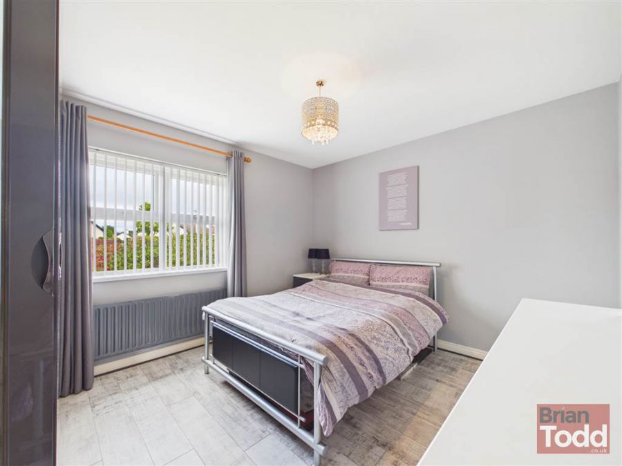 81 Croft Manor