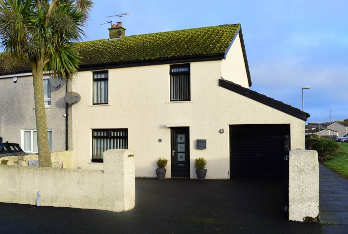 12 Church Road, carrowdore, BT22 2HA