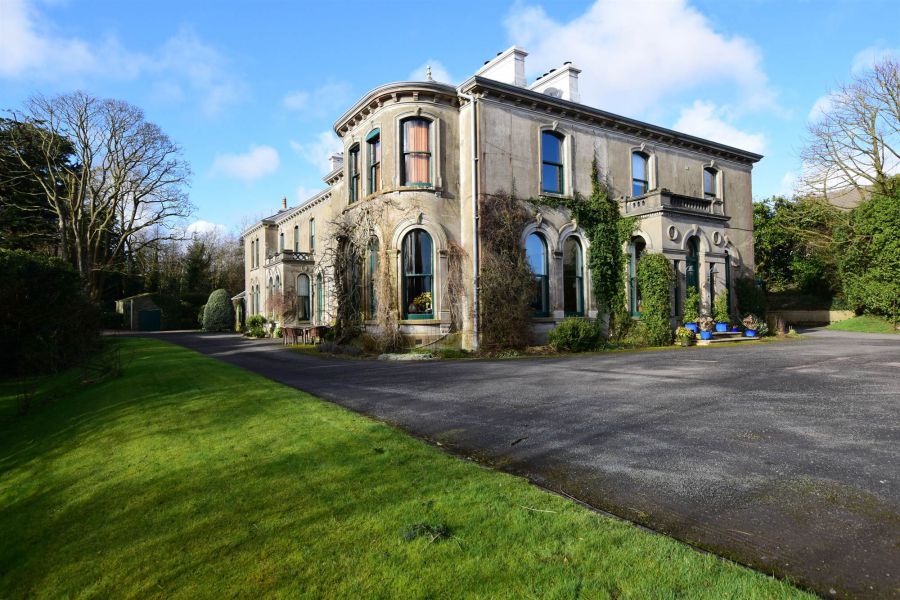 "TITANIC SUITE", 3 Ardara House, Ballygowan Road, Comber, BT23 5PG