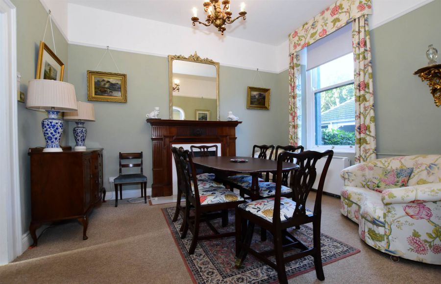 "TITANIC SUITE", 3 Ardara House
