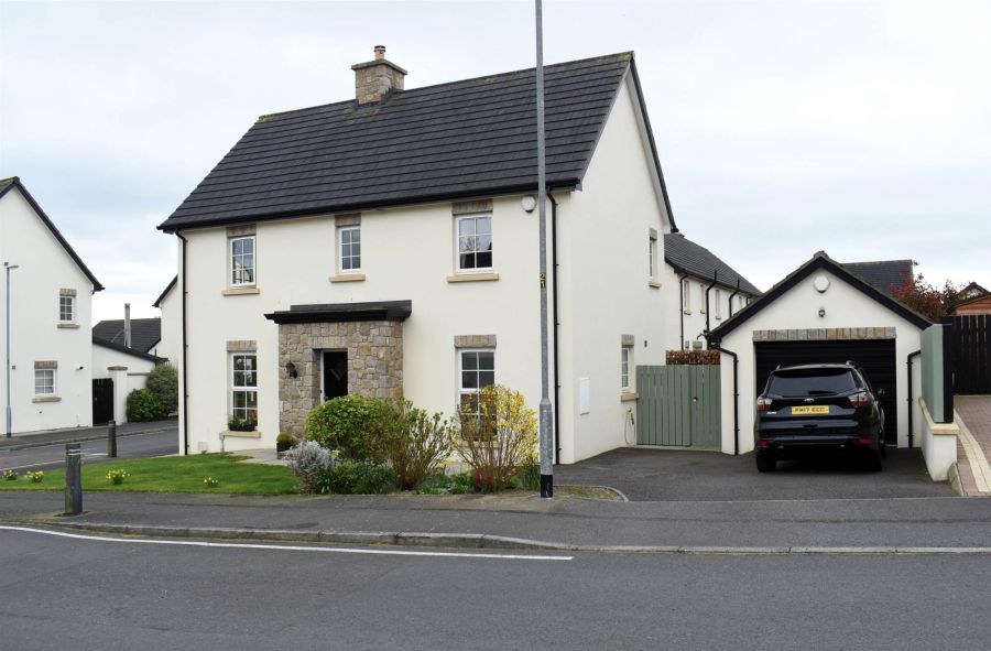 14 Tullynagardy Avenue, newtownards, BT23 4ZE