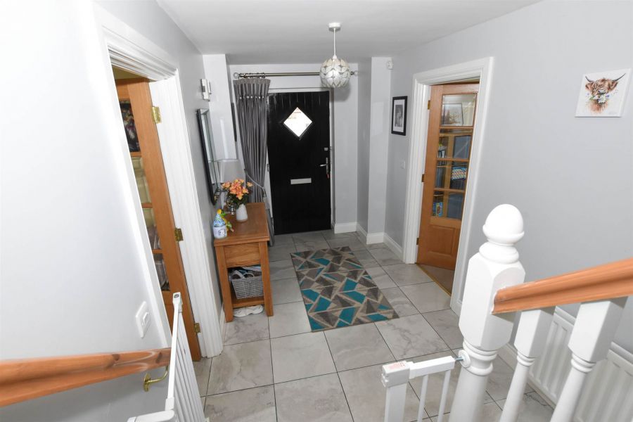 14 Tullynagardy Avenue