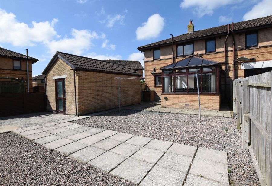 19 Cambourne Mews