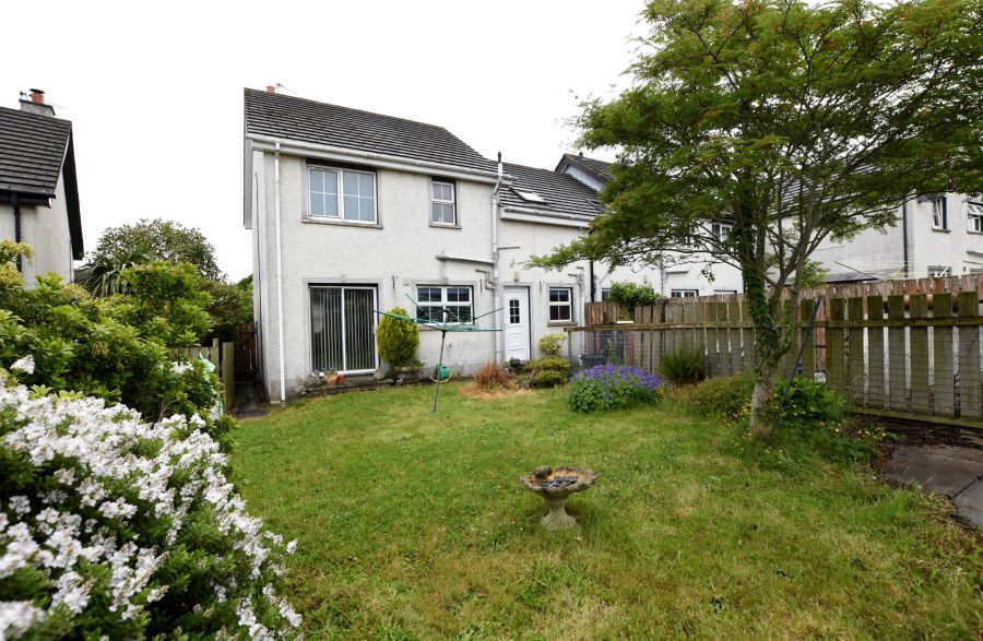 9 Cairndore Way