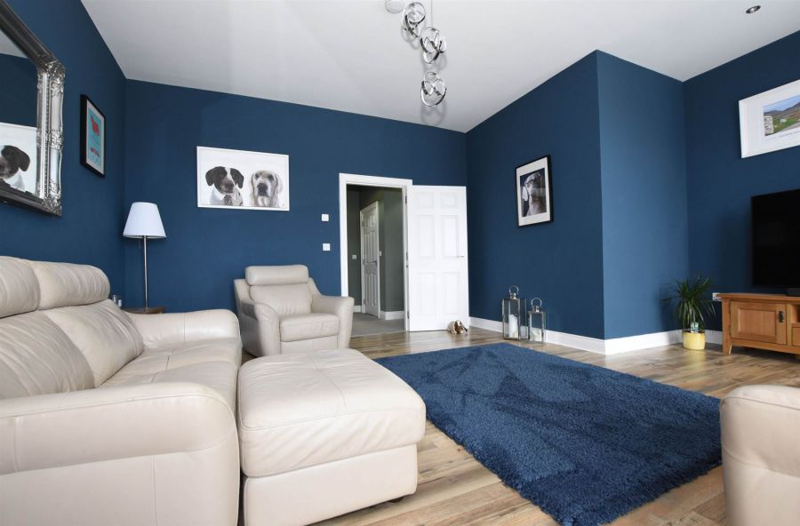 16 Blackwood Crescent