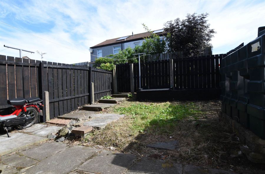 2 Abbot Close