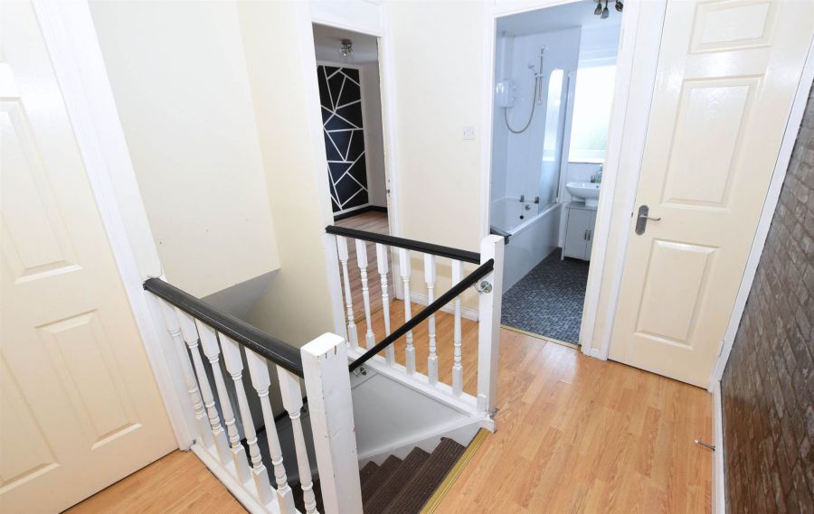 2 Abbot Close