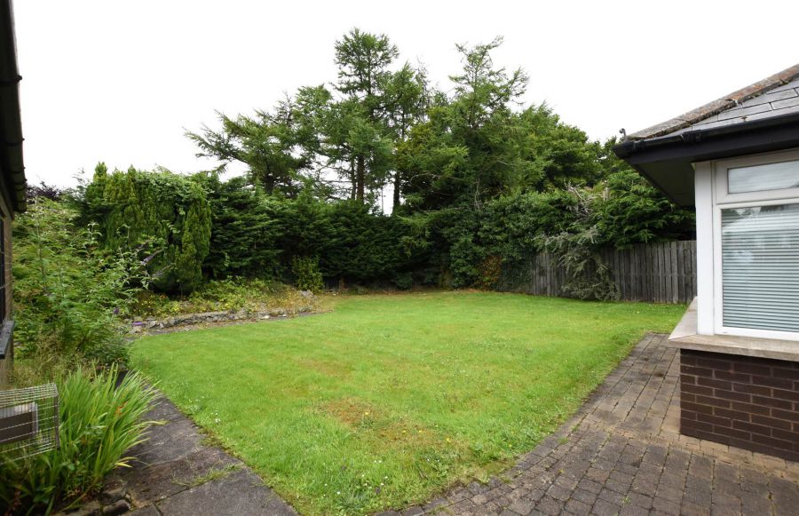 8 Beverley Avenue