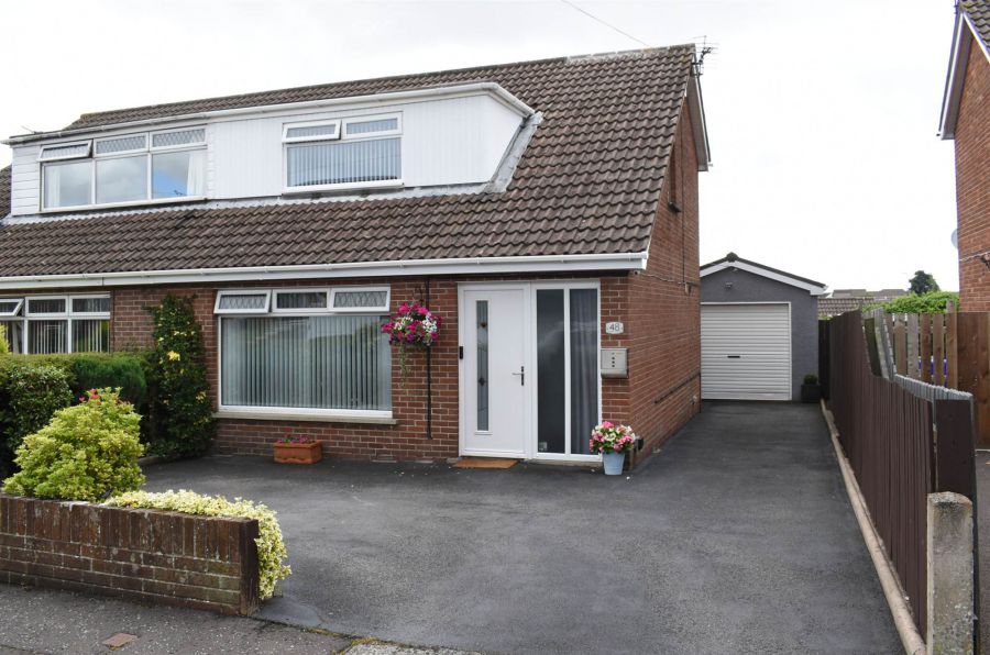 48 Dermott Crescent