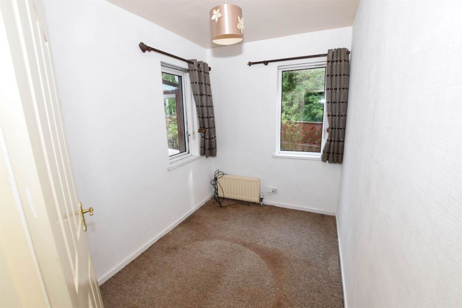 1 Tullynagardy Road