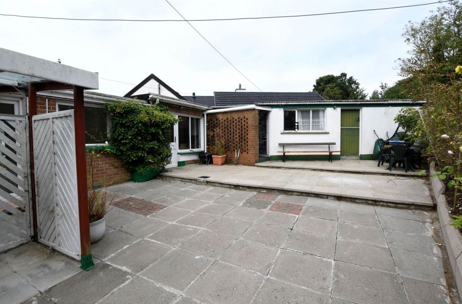 1 Tullynagardy Road