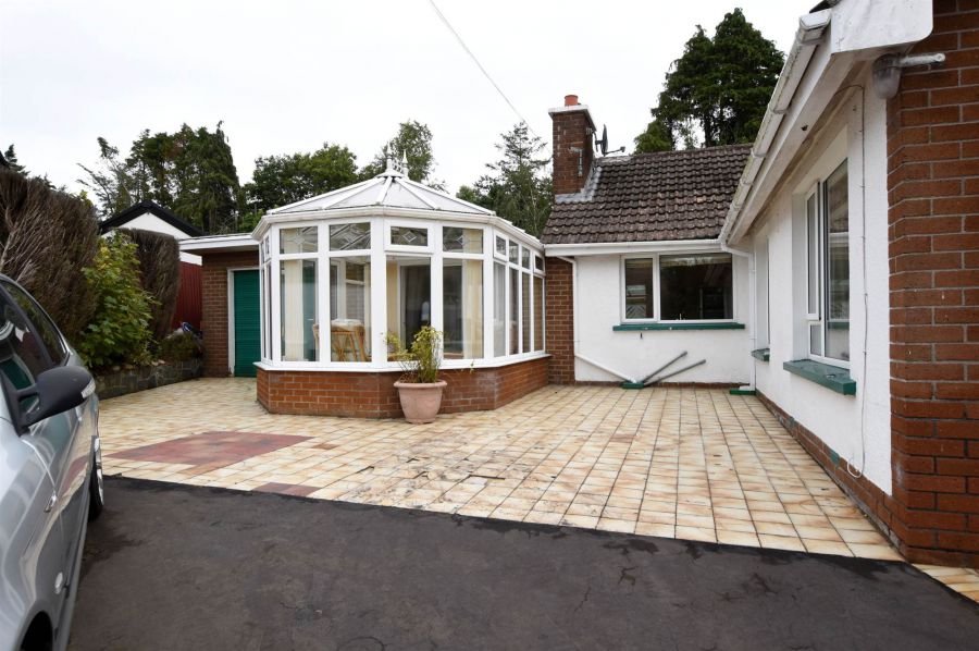 1 Tullynagardy Road