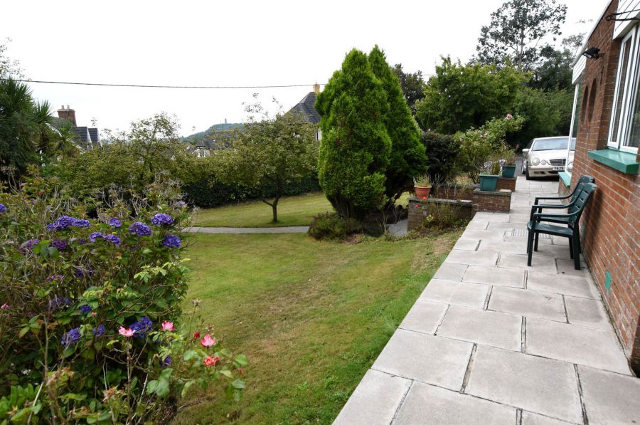1 Tullynagardy Road