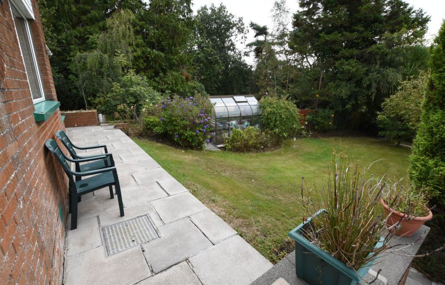 1 Tullynagardy Road