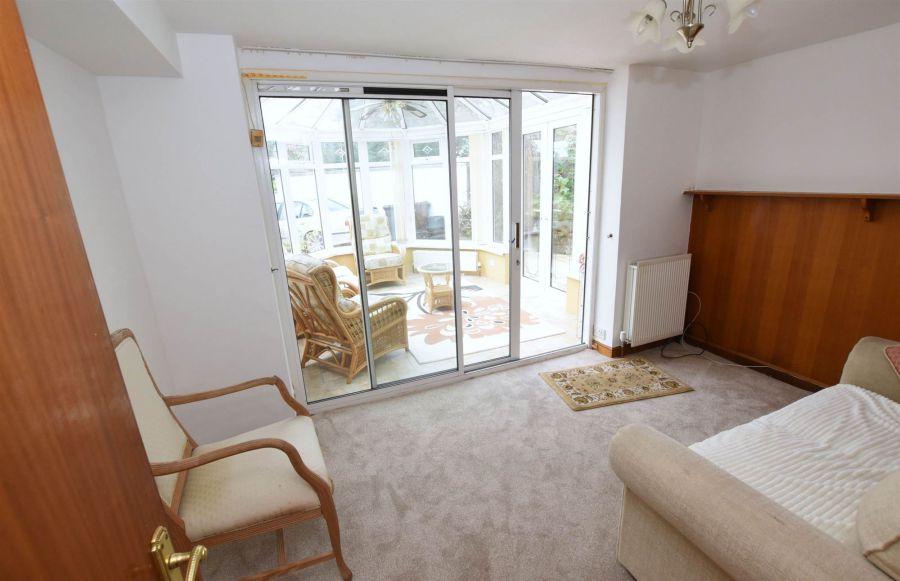1 Tullynagardy Road
