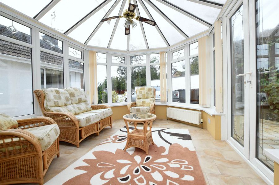 1 Tullynagardy Road