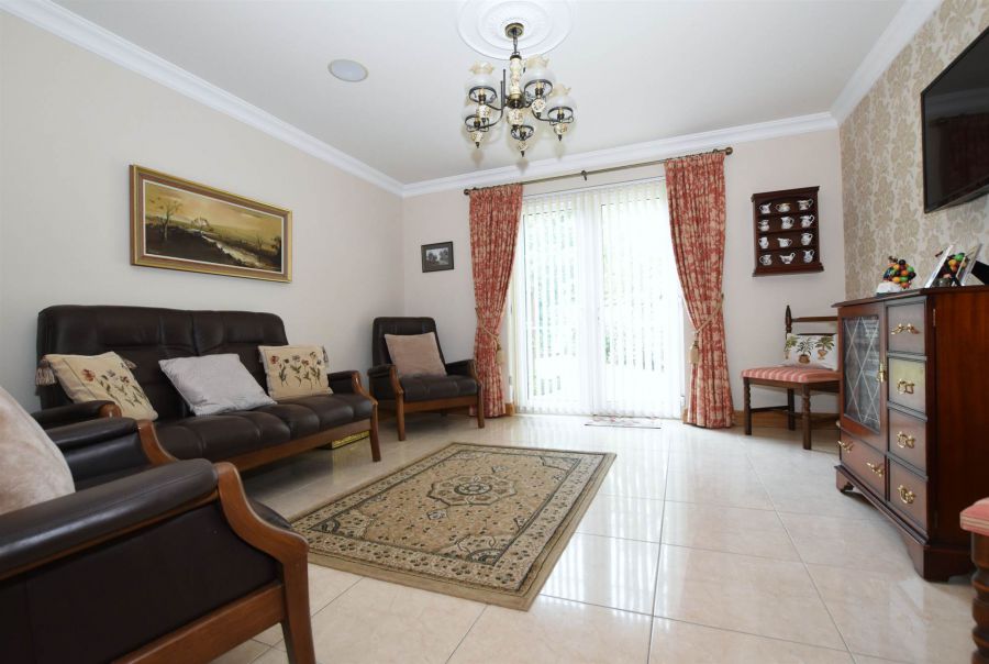 1 Lakeview Manor