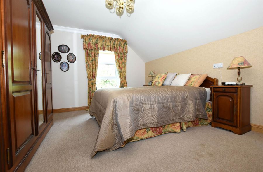 1 Lakeview Manor