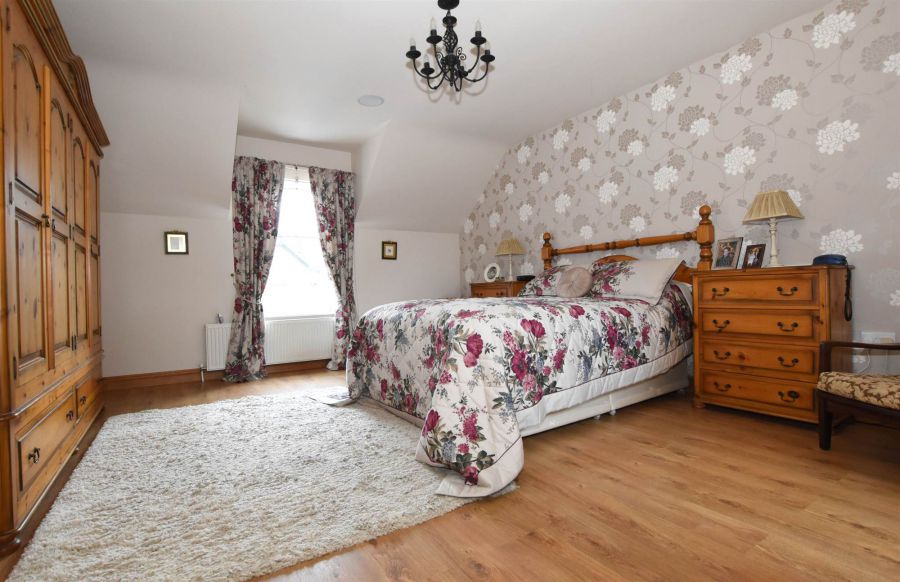 1 Lakeview Manor