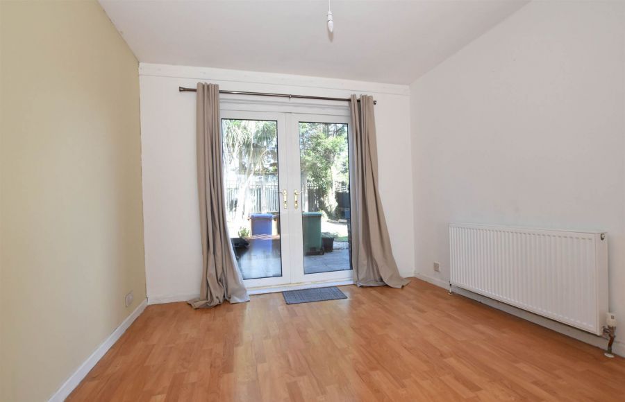 17 Ashbury Grove