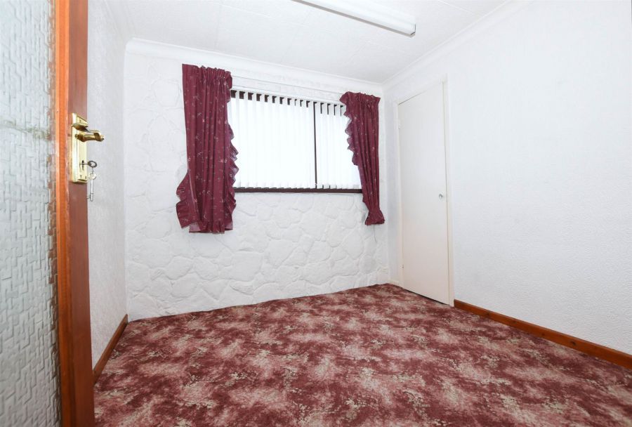 2 Ashcroft Park